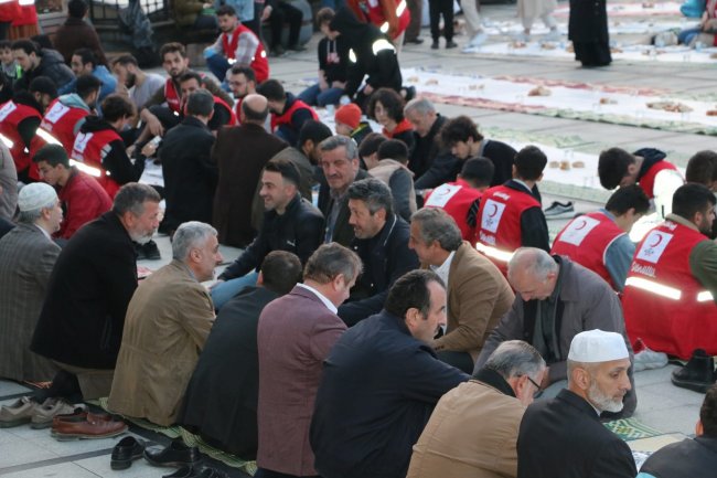 BAŞKAN'LA FOTOĞRAFLARINIZ