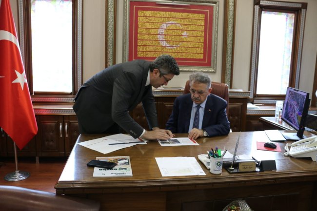 BAŞKAN'LA FOTOĞRAFLARINIZ