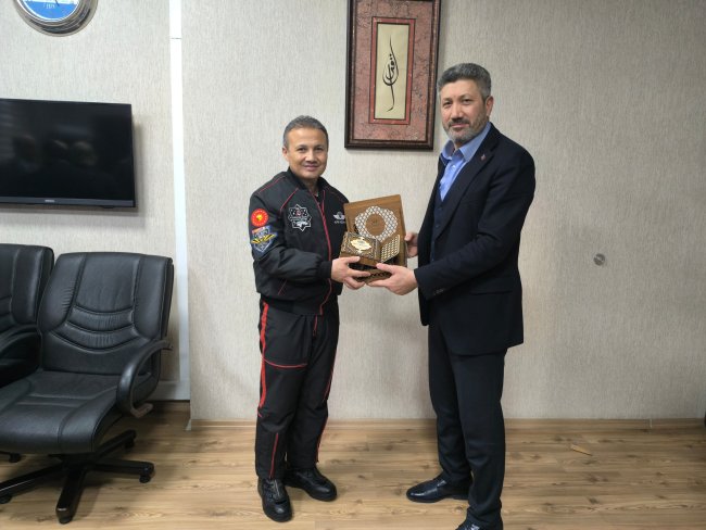 Türkiye’nin İlk Astronotu Alper Gezeravcı Güneysu’da