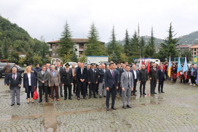 29 EKİM CUMHURİYET BAYRAMI ÇELENK SUNMA TÖRENİ