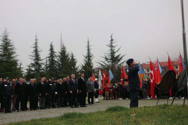 18 MART ŞEHİTLER HAFTASI İÇİN TÖREN DÜZENENDİ.