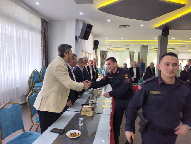 İLÇEMİZDE BAYRAMLAŞMA TÖRENİ
