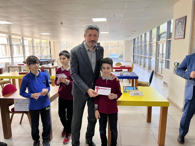 AKIL VE ZEKA OYUNLARINDA ÖDÜL TÖRENİ