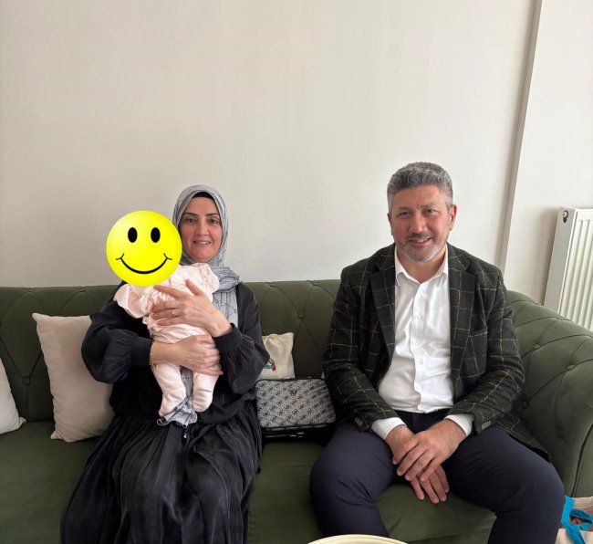 BAŞKAN ÖZER'DEN YENİ DOĞAN BEBEK ZİYARETİ
