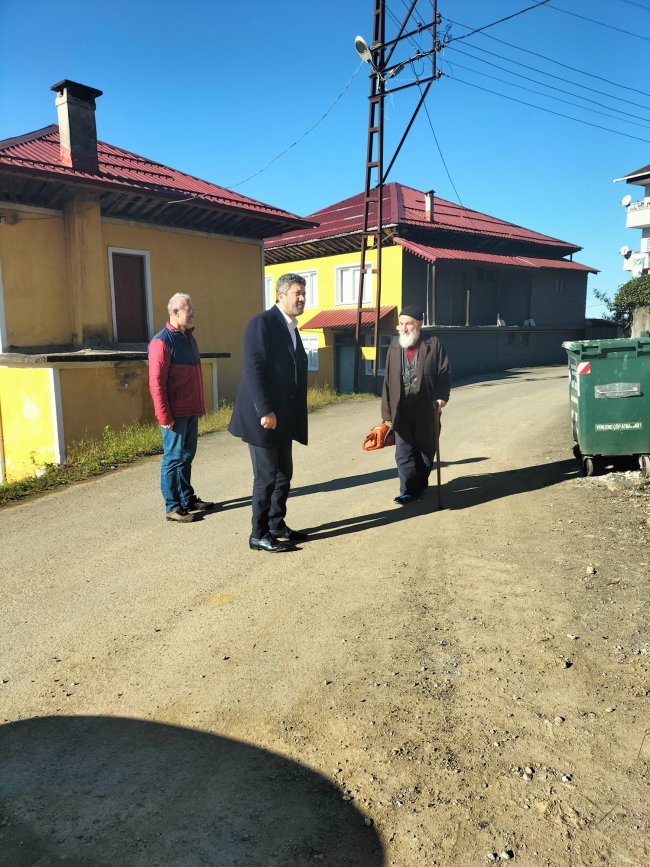 BAŞKAN ÖZER SAHA ÇALIŞMALARINI İNCELEDİ.