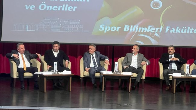 BAŞKAN ÖZER PANEL'E KATILDI.