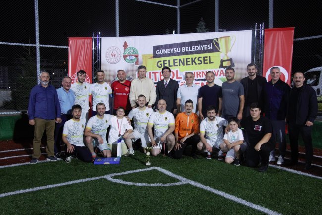 GELENEKSEL FUTBOL TURNUVASI SONA ERDİ