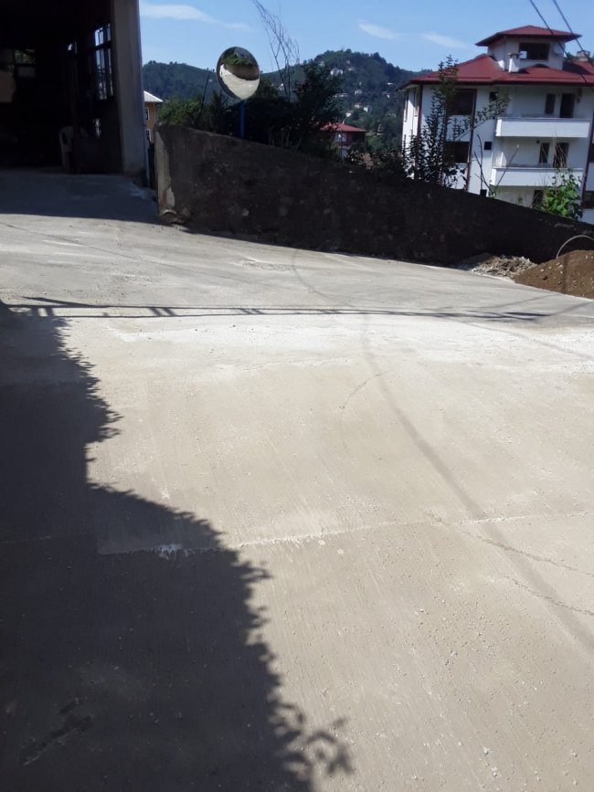 YOL BETONU ÇALIŞMALARIMIZ DEVAM EDİYOR