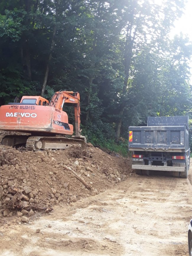 IRMAK ISLAHI VE YOL DÜZENLEME ÇALIŞMALARIMIZ