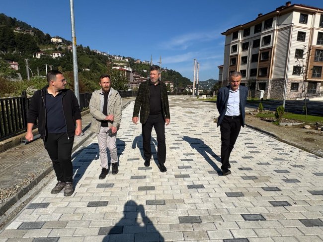 BAŞKAN ÖZER SAHA ÇALIŞMALARINI İNCELEDİ.