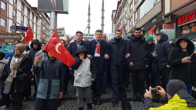 İLÇEMİZDE GAZZE'YE DESTEK YÜRÜYÜŞÜ